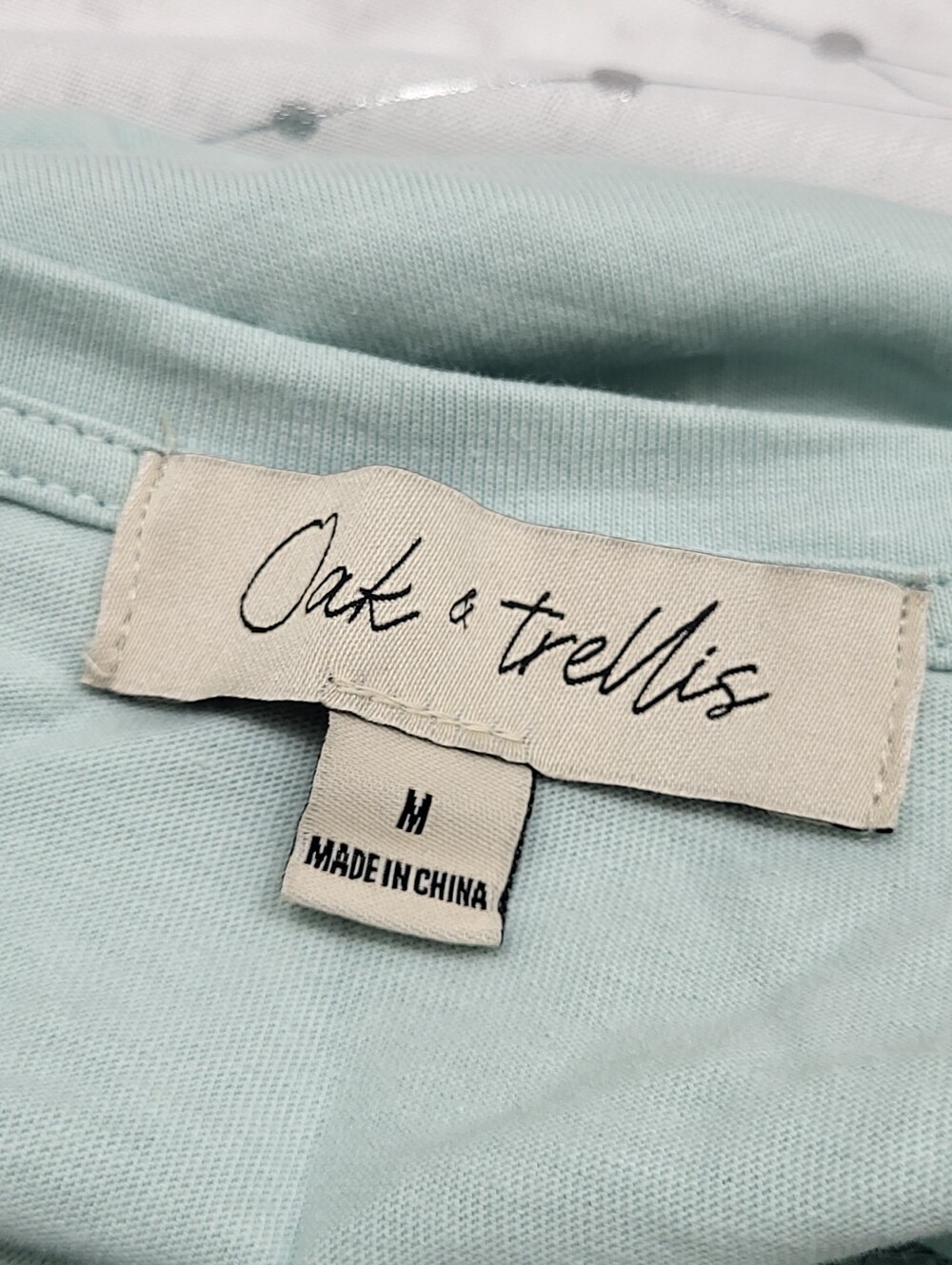 Oak & Trellis Women's Mint Green Short Sleeve Peplum Eyelet Lace Hem Top Size M - Picture 7 of 9